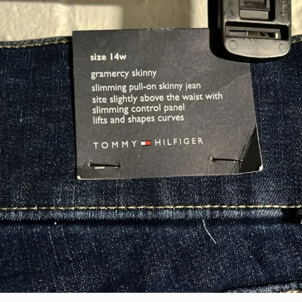 Tommy Hilfiger Skinny Jeans Nwot - Picture 7 of 7